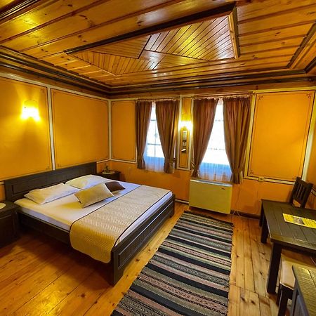 Guest Rooms Colorit 코프리브시티차 외부 사진